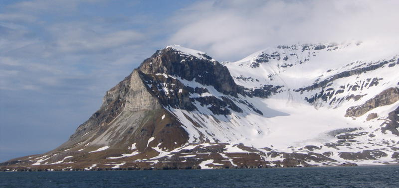 A small glacier with clearly visible moraine in Islfjorden
